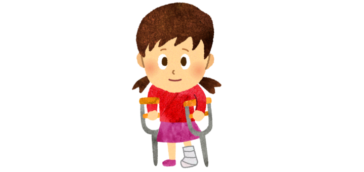 松葉杖の女の子